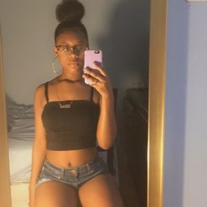 Meet your Posher, Sharice